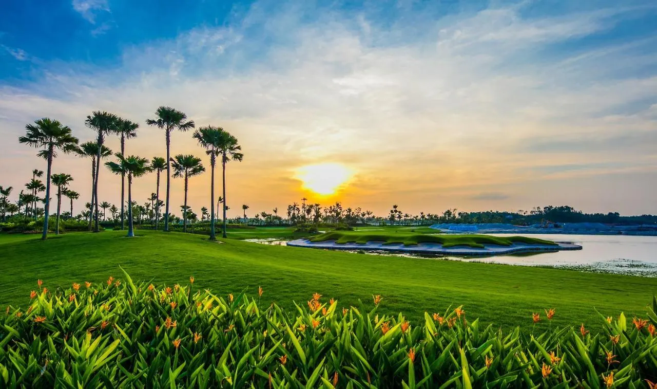 Forest City Golf Hotel Nusajaya  5*, Nusajaya (Iskandar Puteri)